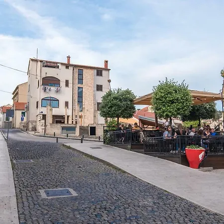 Batinica Apartamento *