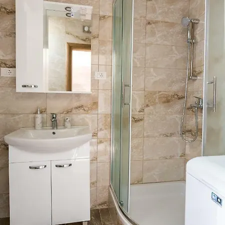 Batinica Apartment *