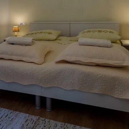 Batinica Apartment *
